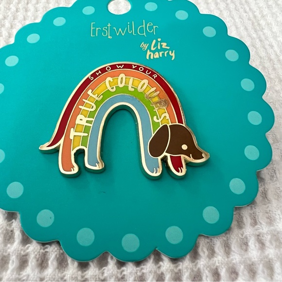 Erstwilder Rainbow Ruff enamel pin - Picture 3 of 3